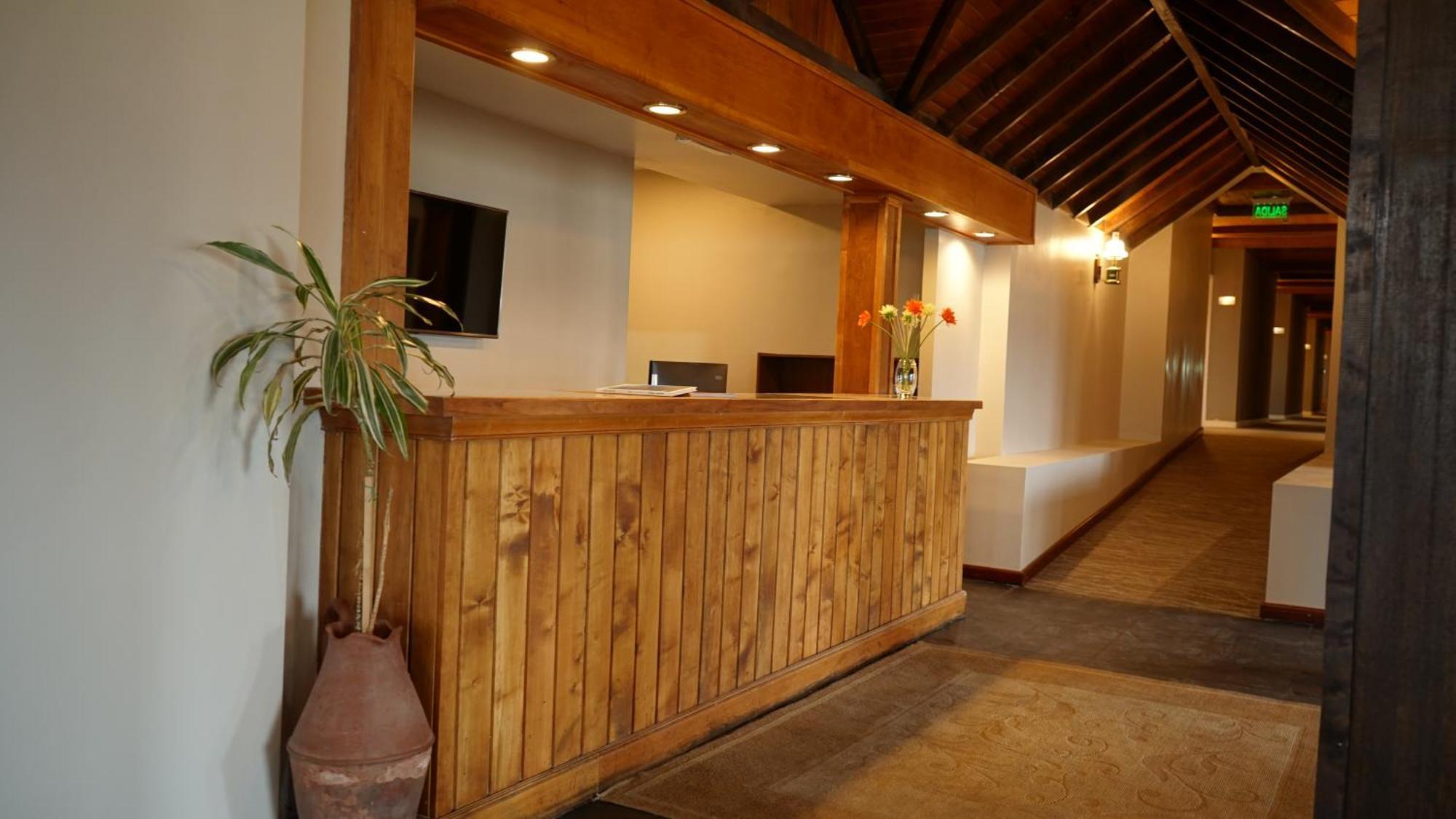 Tolkeyen Ushuaia Hotel Екстериор снимка